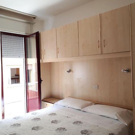 Hotel Villa Dina ليدو دي يسولو المظهر الخارجي الصورة
