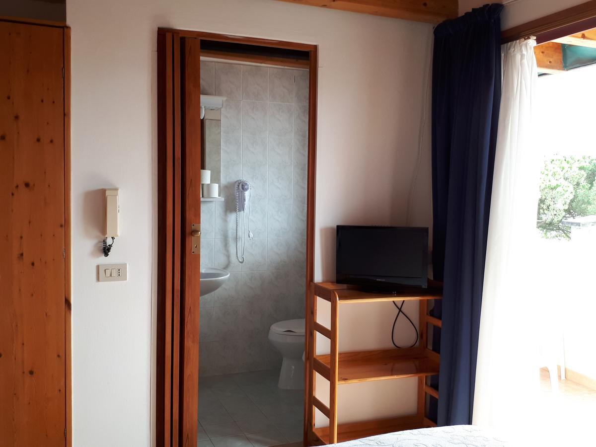 Hotel Villa Dina ليدو دي يسولو المظهر الخارجي الصورة