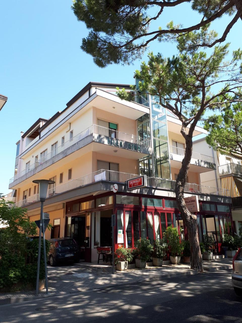 Hotel Villa Dina ليدو دي يسولو المظهر الخارجي الصورة