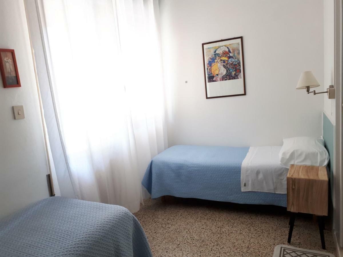 Hotel Villa Dina ليدو دي يسولو المظهر الخارجي الصورة