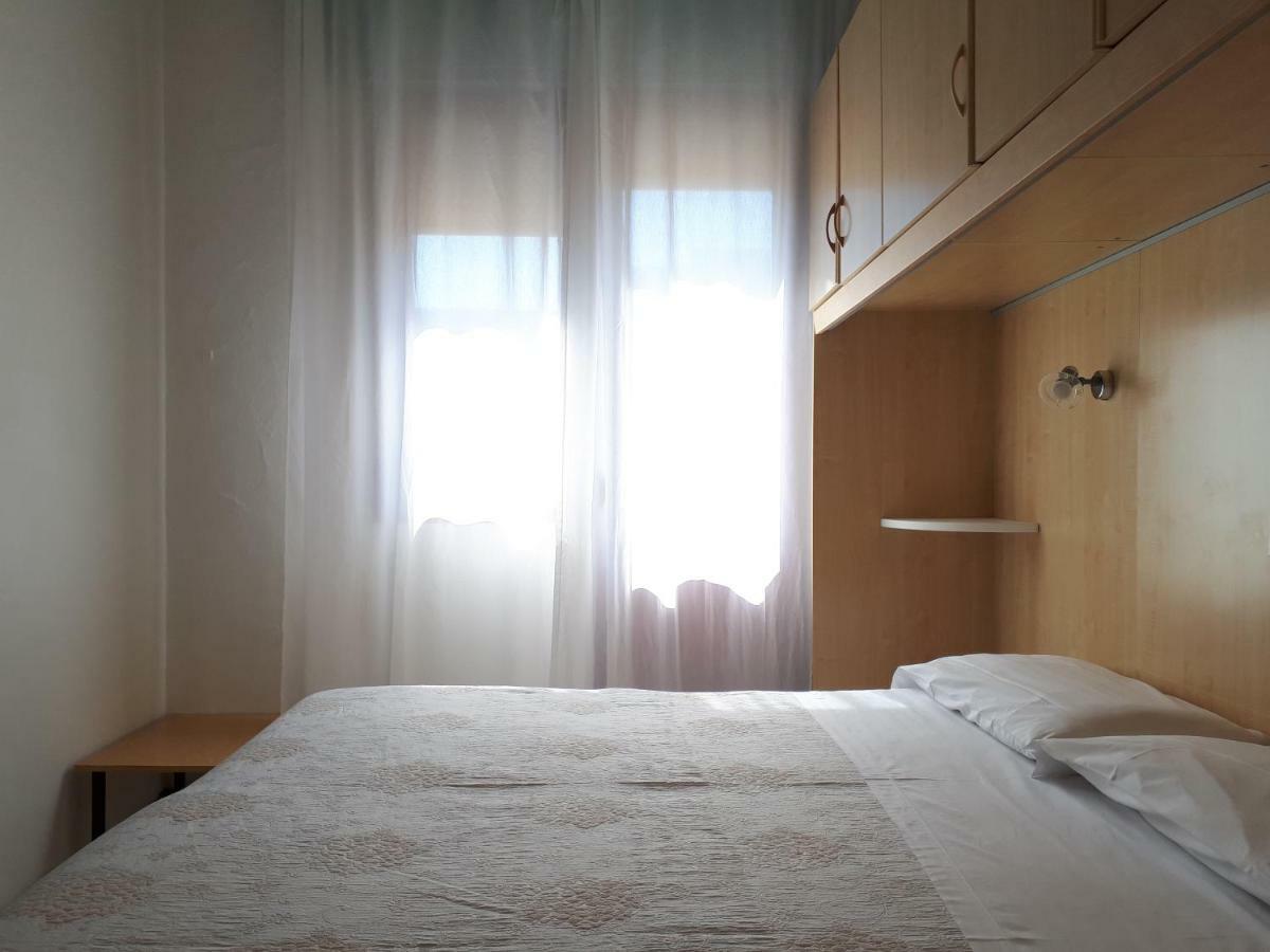 Hotel Villa Dina ليدو دي يسولو المظهر الخارجي الصورة